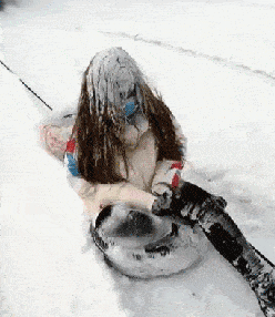 原创搞笑gif段子:刺激不?冻得妈妈都不认识了!