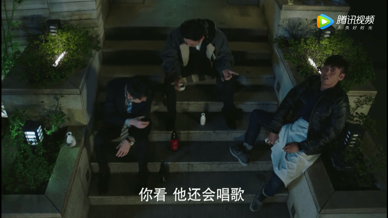 声色什么厉成语_不动声色的图片(2)