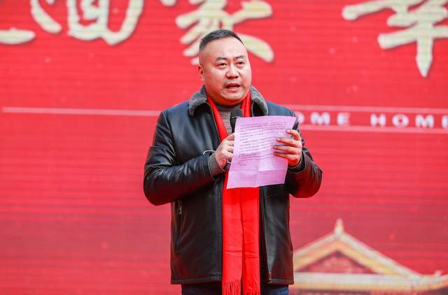 东湖锦城鼓舞盛世 阆中"董明珠 迎新感恩走红网络
