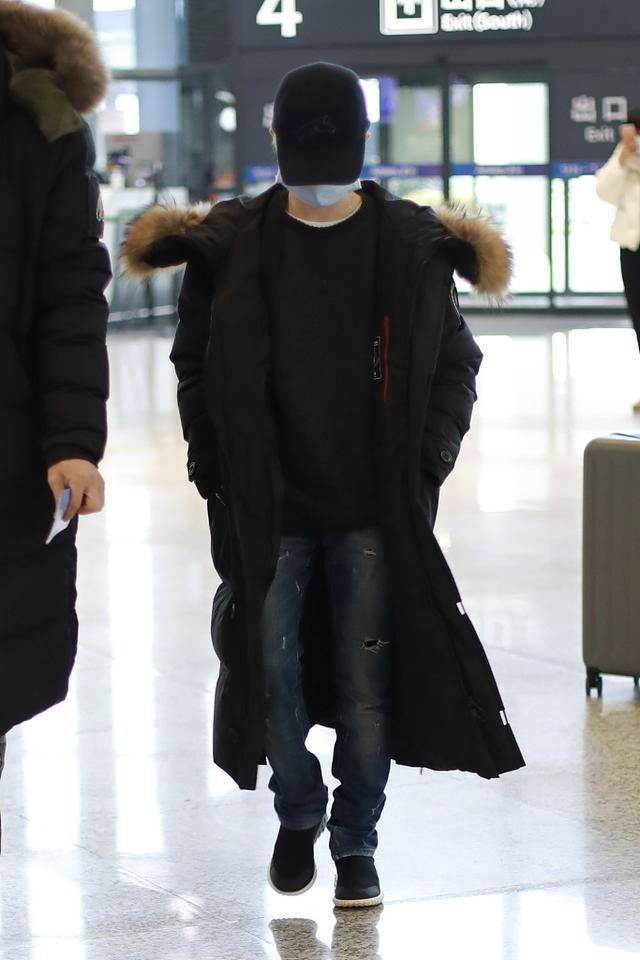 《晴雅集》被下线后赔本成为事实?郭敬明现身