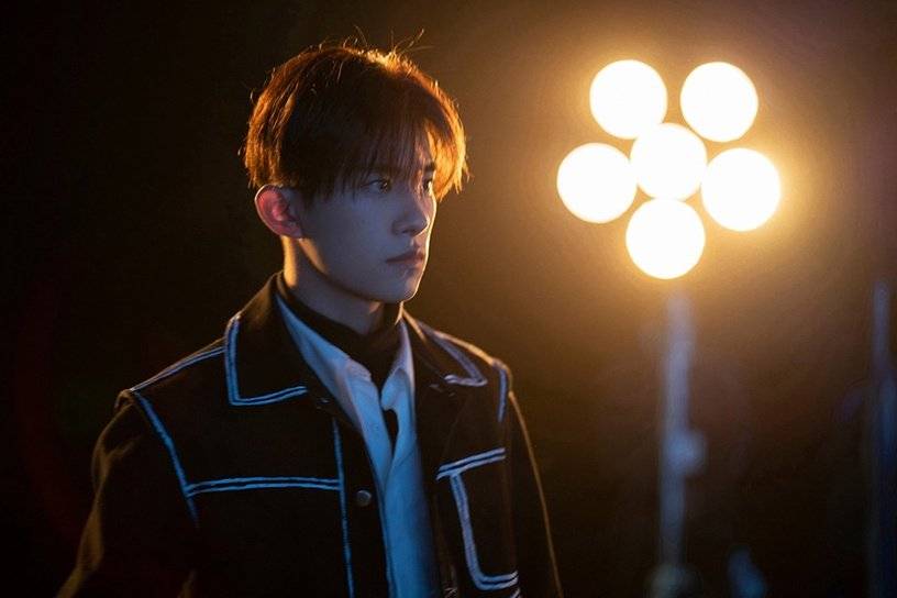 易烊千玺的电影照片 70b5a1dc85fc4a9d9e6f3110af4fe64b.jpeg