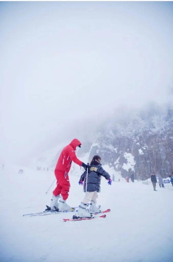 九皇山元旦错峰游,唯冰雪与美食不可辜负_滑雪