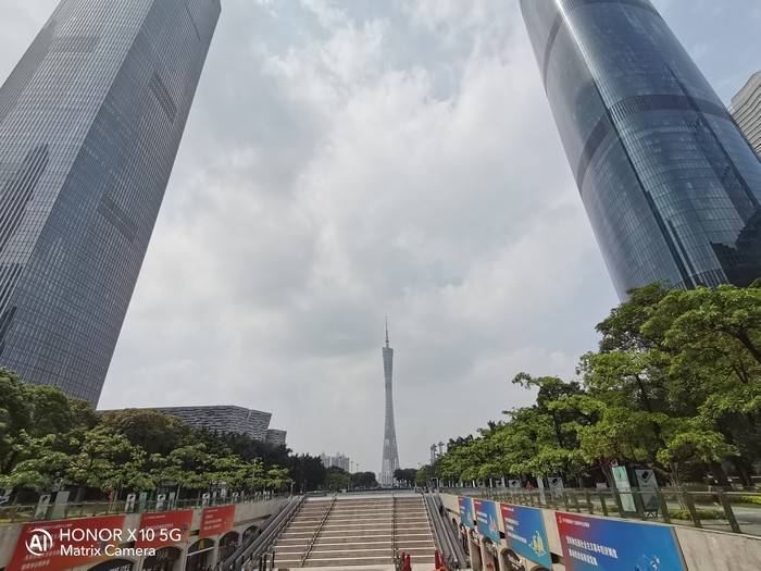 还在抱怨网速差？赶紧入手这几款5G神机吧！