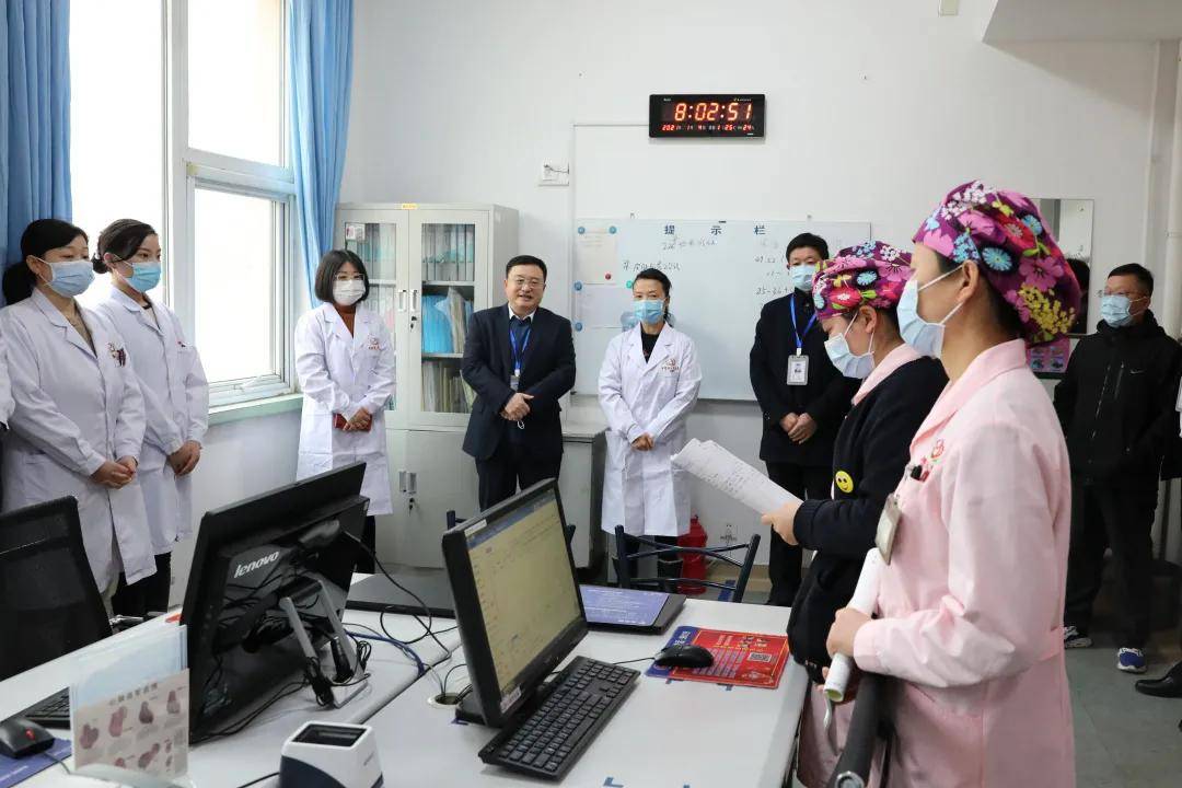 县医院招聘医生吗 573b7adc7bea4546a15b9f5e9ad25c55.jpeg