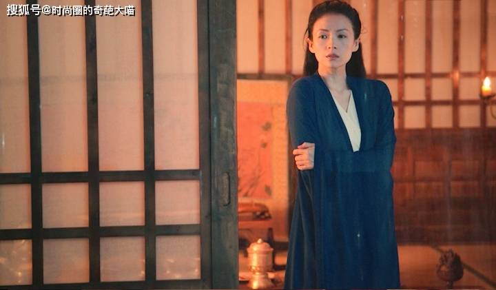 章子怡复出新剧造型真隆重,换了近30套造型