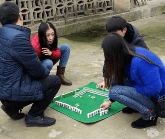 原创
开心一刻:有一次班主任上课正上得不亦乐乎的时候,发现竟然有人在睡觉……