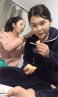 原创搞笑gif段子:狗血电视剧看多了,你们这是准备私奔吗?