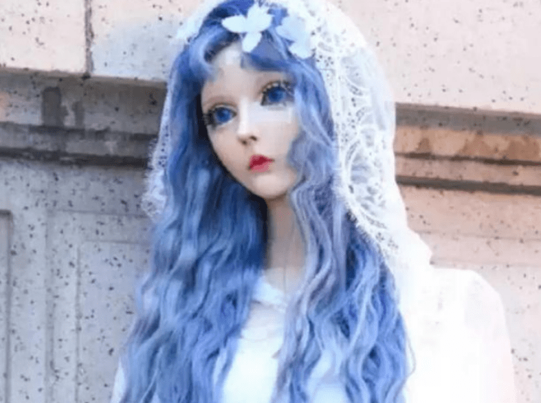记得整容成芭比娃娃的女孩吗被富豪高价追求今过得怎样