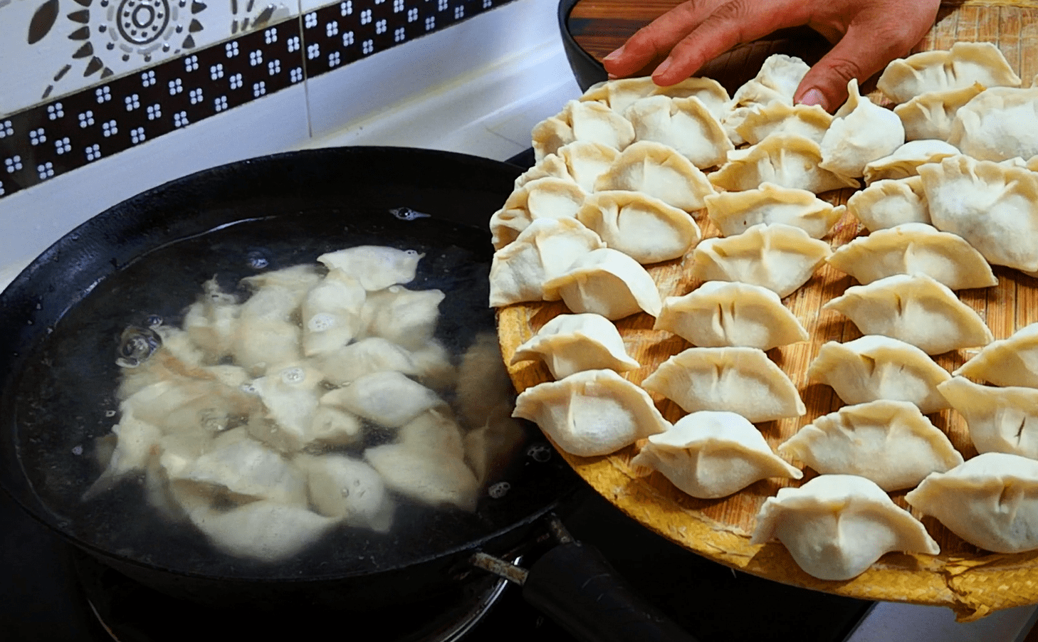 原创过年煮饺子,最怕什么?记住"3要点,饺子不破不粘还鲜美好吃