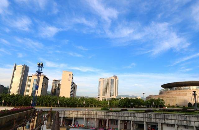 龙岩市各县市人口_龙岩市地图
