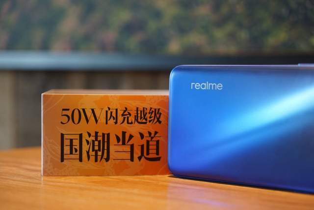 15promax原钛色 61f9cffd39084604b24f6f564b298740.jpeg