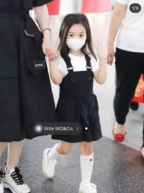 董璇的女儿和潘粤明的儿子,是内娱星二代最强的两张脸吧