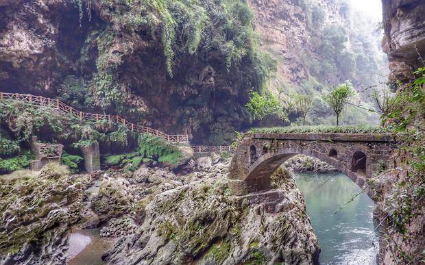 贵州旅游业为什么能超过云南,小众景点物价低,又是避暑胜地