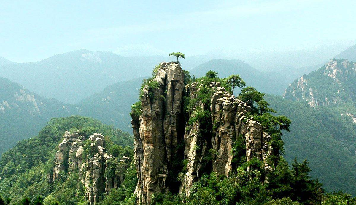 临沂蒙山旅游区为山东省十大最美景区之一,山东省十大新景点之一
