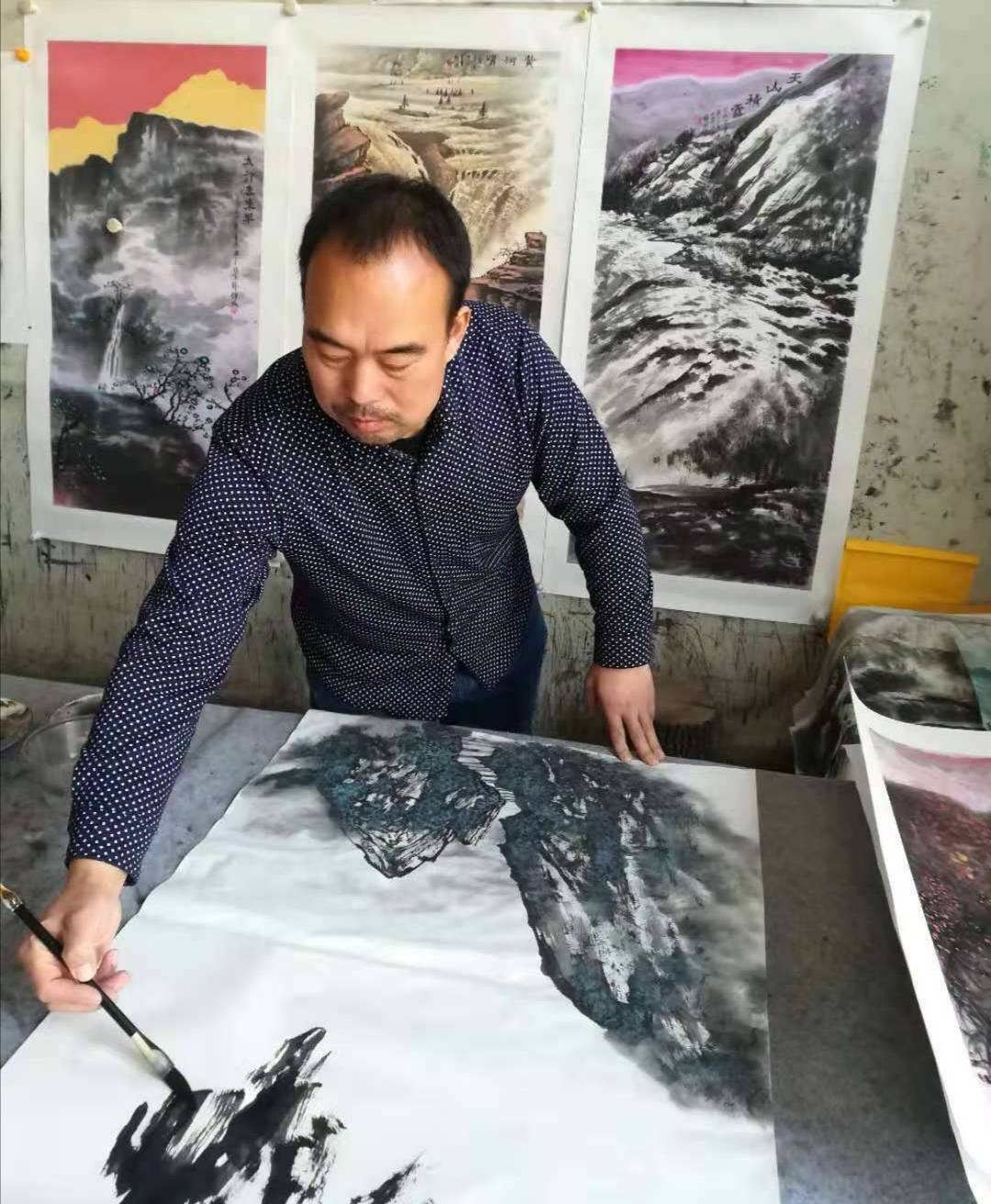 艺术家郭锦城简介及作品欣赏