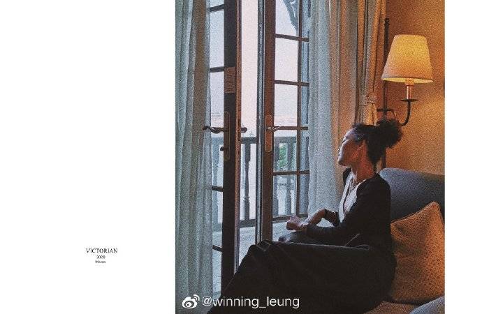 现在非周末300左右就可以订到啦,赶紧安 吧.