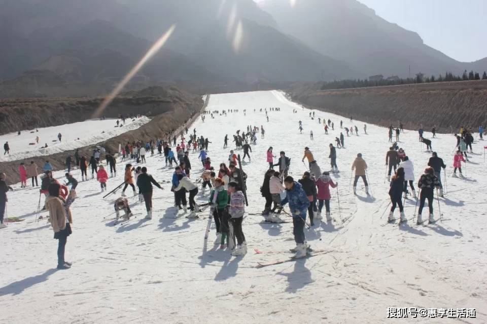 灵石红崖峡谷滑雪场游玩攻略:地址营业时间,游玩项目介绍,门票优惠