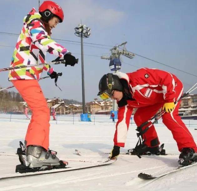 一个春节,如何练成滑雪高手?