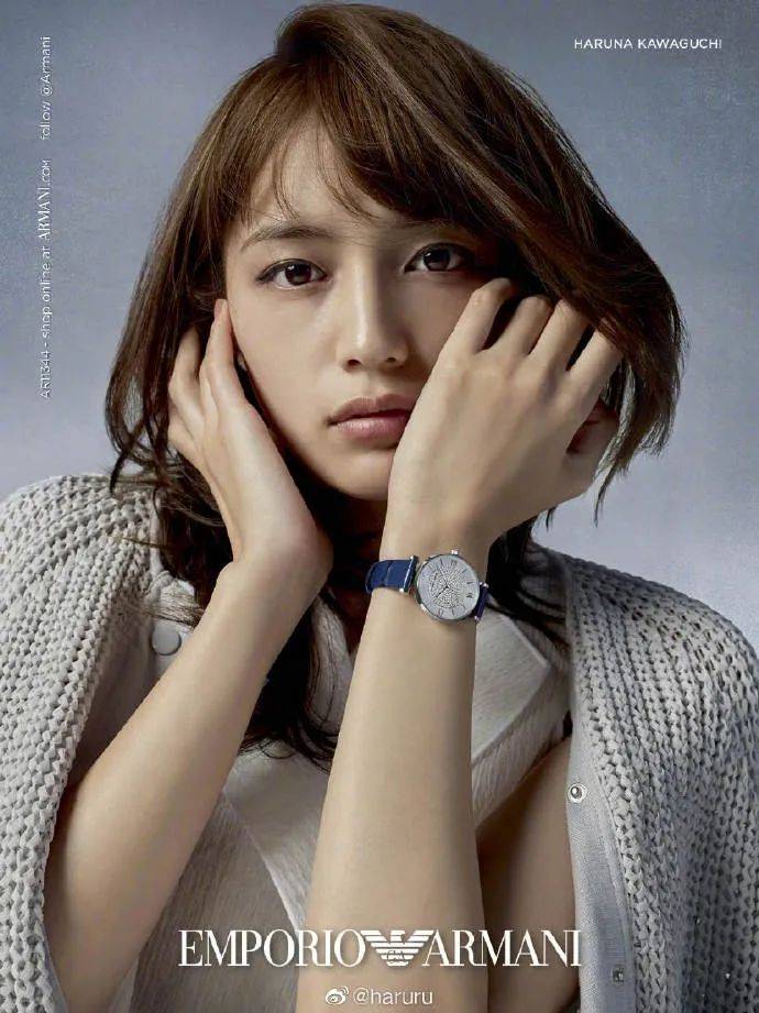 日本美女川口春奈拍的时尚大片太靓了!雪肤娇嫩性感