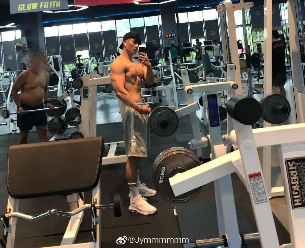 不会健身的模特不是一名好的大学老师