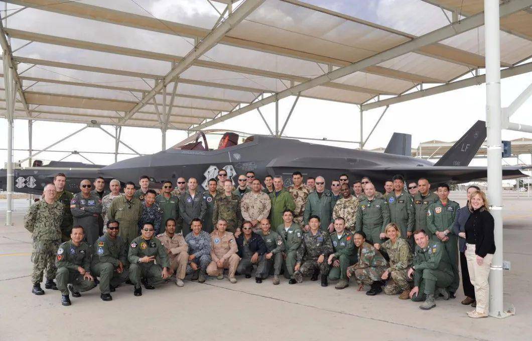 卢克空军基地已经终止了所有训练与演习,正在卢克空军基地接受训练的