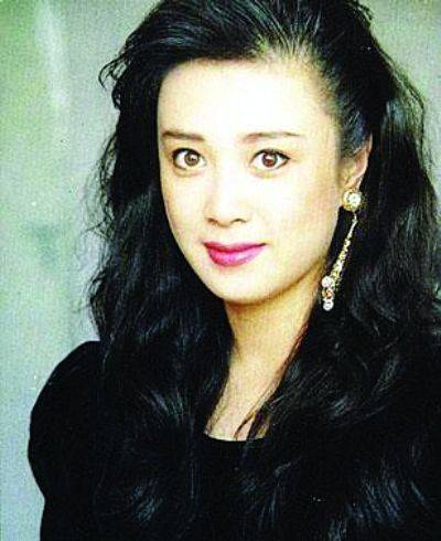 演《封神榜》妲己媚到骨子里,因吸毒差点晚节不保,令人扼腕