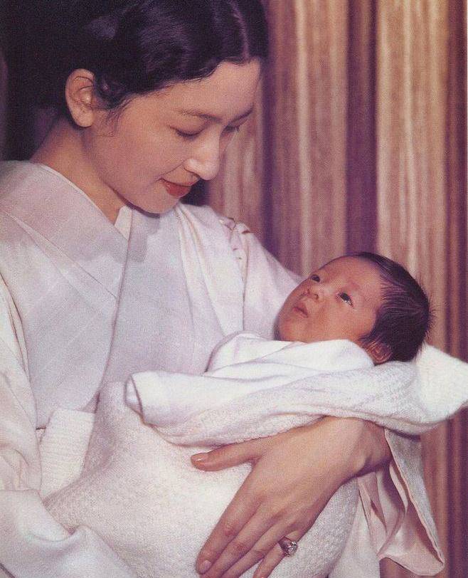 明仁皇后美智子,用一生,完美的诠释了什么叫独立与优雅