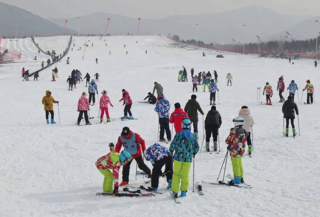 九顶塔滑雪场