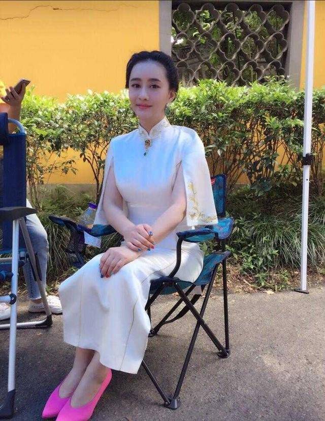 46岁陈德容近照曝光,气质依旧温婉,与富豪老公结婚8年