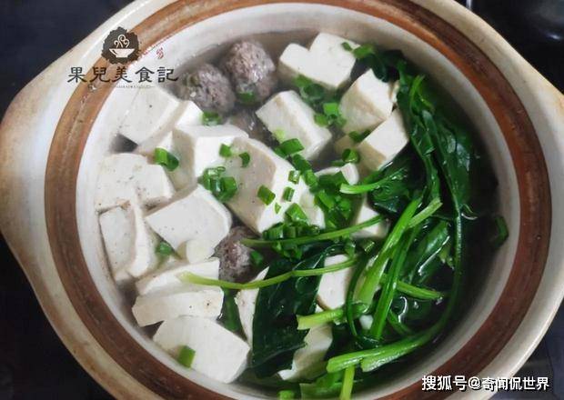 原创菠菜豆腐汤怎样做才好吃?记住3点,汤汁鲜美,清爽解腻