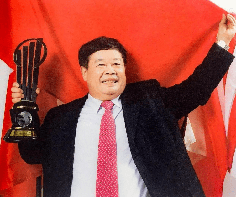 原创曹德旺宁捐款110亿也不愿给员工涨工资这是为何