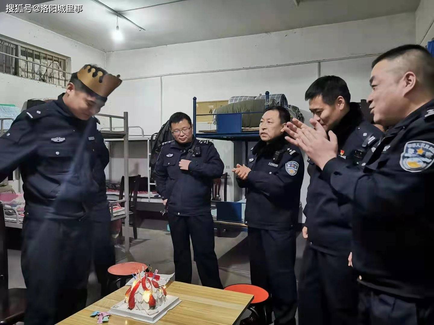 洛阳涧西巡特警大队辅警刘兵春节在岗位上度过25岁生日