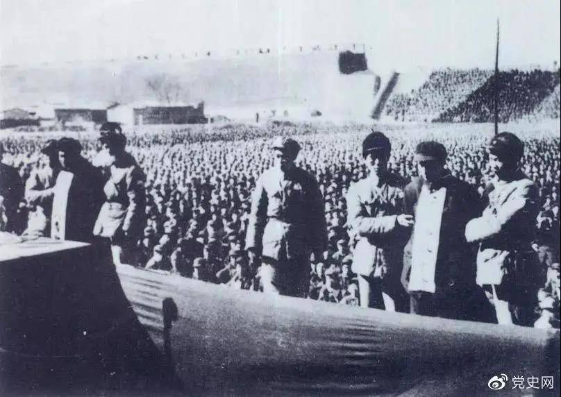 为了推动第二次国共合作,中共中央在1937年2月10日致电国民党五届