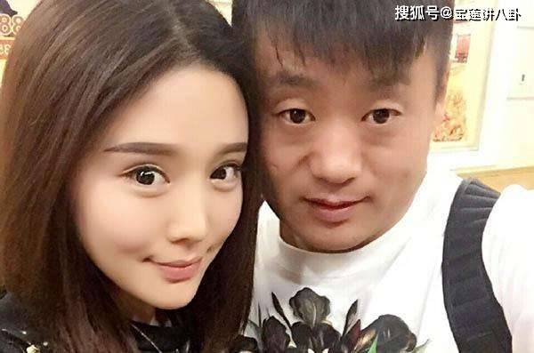 赵本山徒弟宋晓峰,不离不弃的照顾病妻, 今42岁一家3口超幸福_杨晓茹