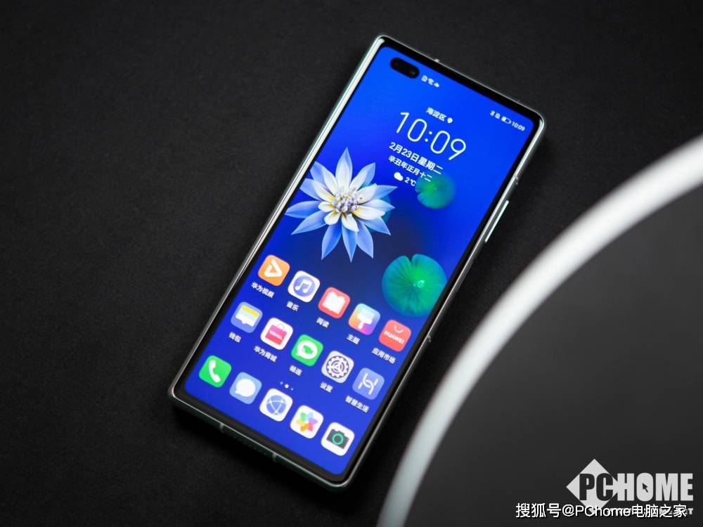 huawei mate x2图赏:更完美的一代折叠屏_华为