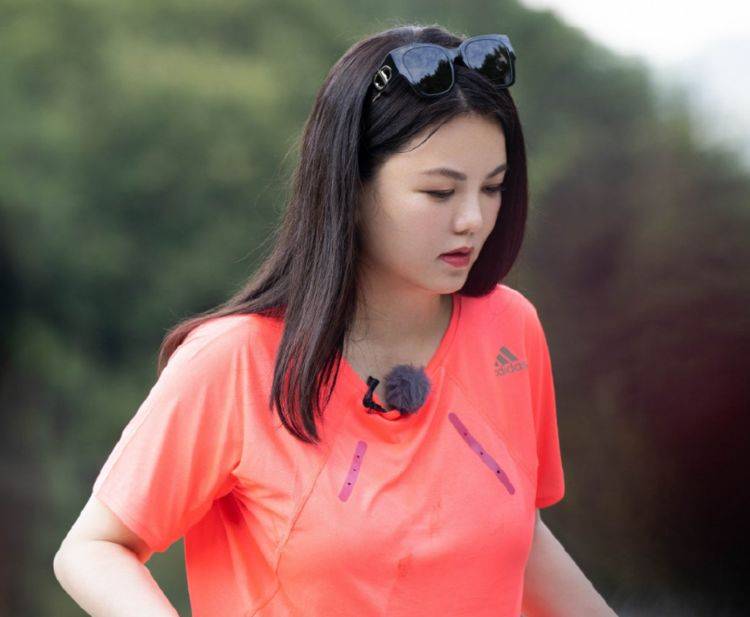 李湘上真人秀被说胖,19年前的旧照流出,这颜值我没看错吧?