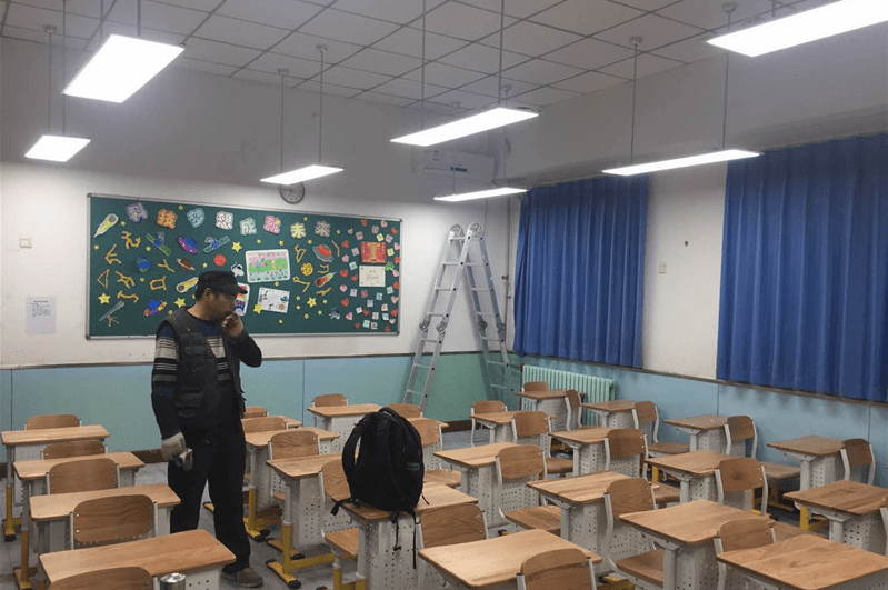 教室护眼灯黑板灯教室照明改造的重要性-佳视辰照明解析