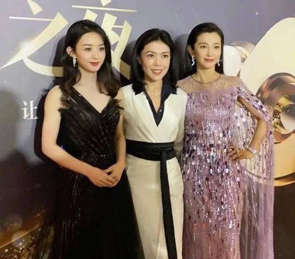赵丽颖为李冰冰庆生,合照宛如姐妹花,破除网上不和传闻