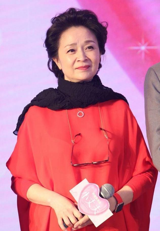 原创刘莉莉选择优雅变老63岁也这么漂亮气质温婉大方