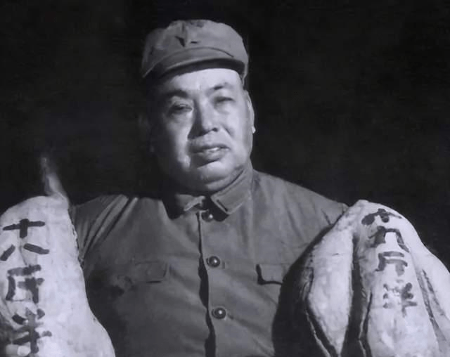 雷明珍在许世友落难时离开,二十年后她有事相求,许世友说了啥?