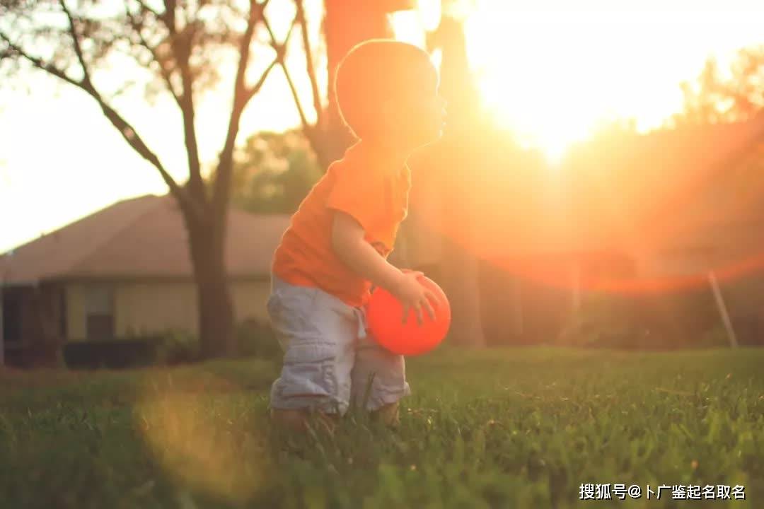 2021年属牛宝宝取名字,阳光温暖的女孩名字