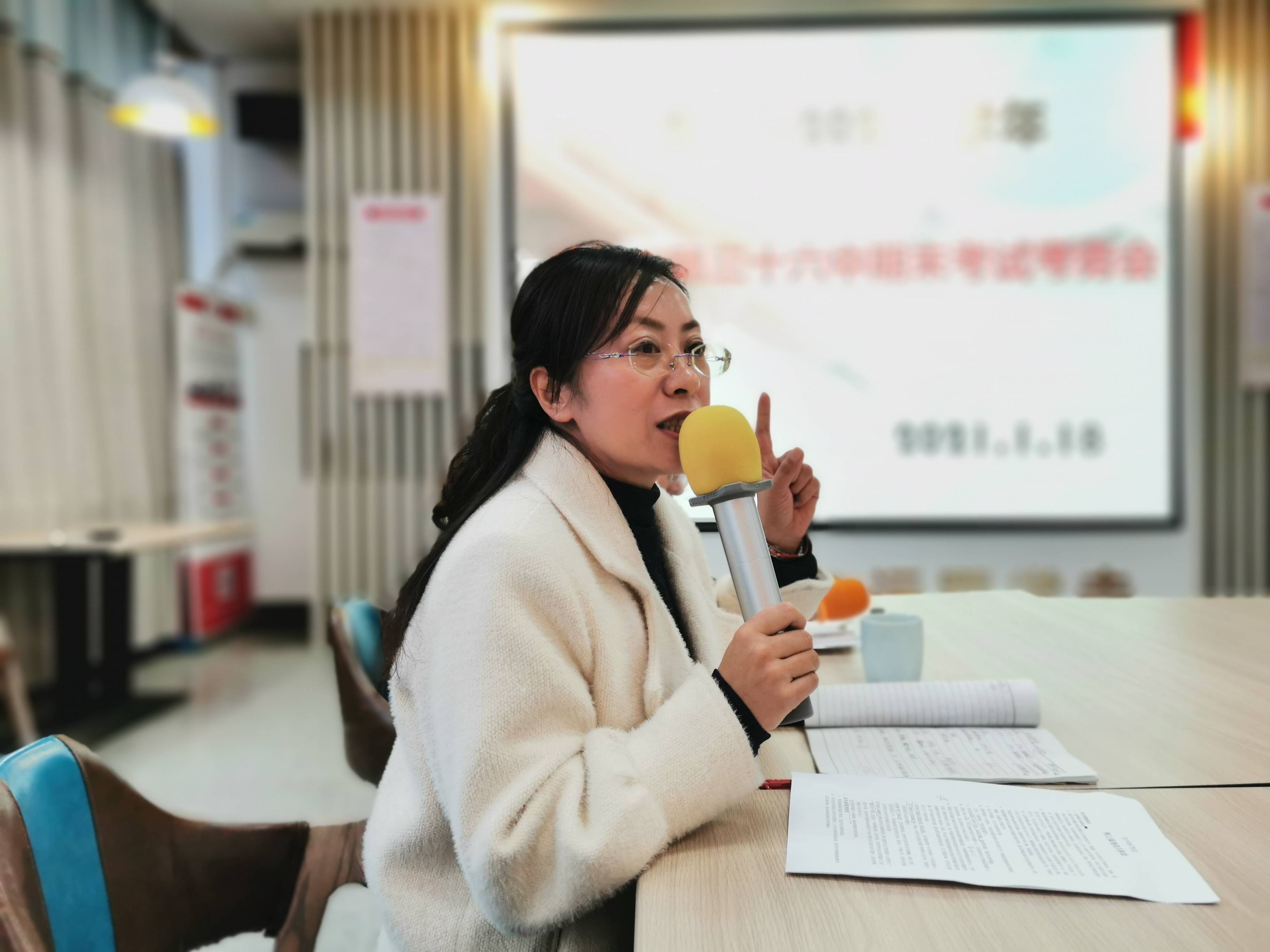 徐州市优秀女教师称号获得者徐州36中教师李凌霞