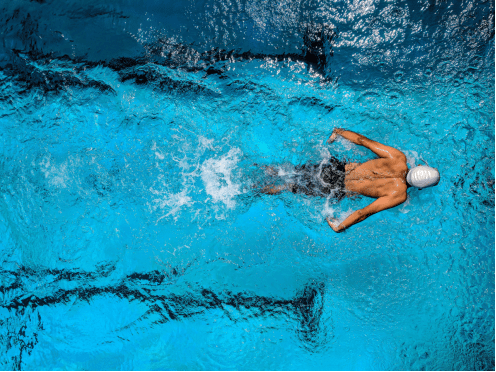 导致自由泳身体位置过低的10个原因,你犯了几个?