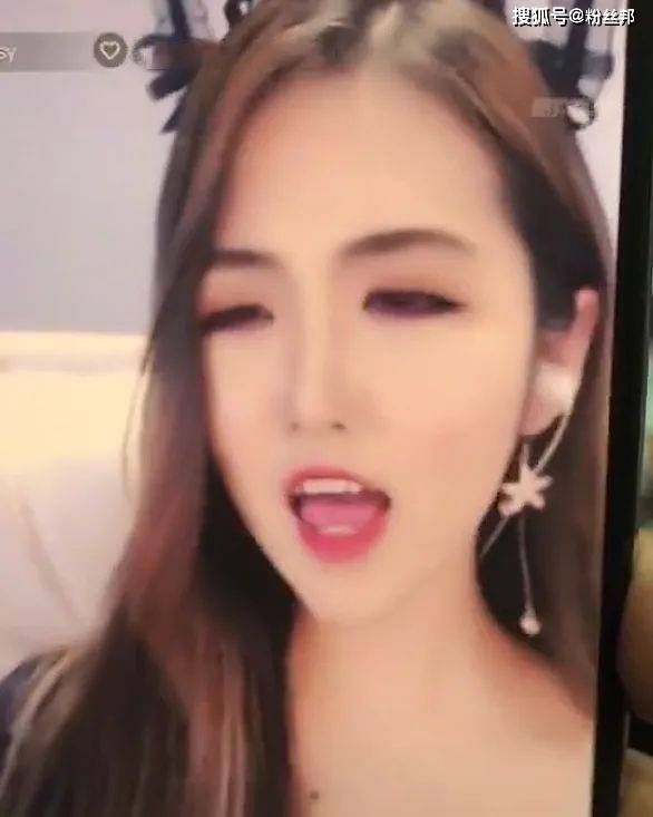 女主播嗲气喊"乌鸡哥"走红后,每天都要喊无数次,嗓子都喊哑了