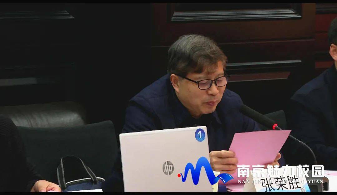 活动伊始,学校校长张荣胜发表致辞,向大家介绍了学校的办学成绩,专业