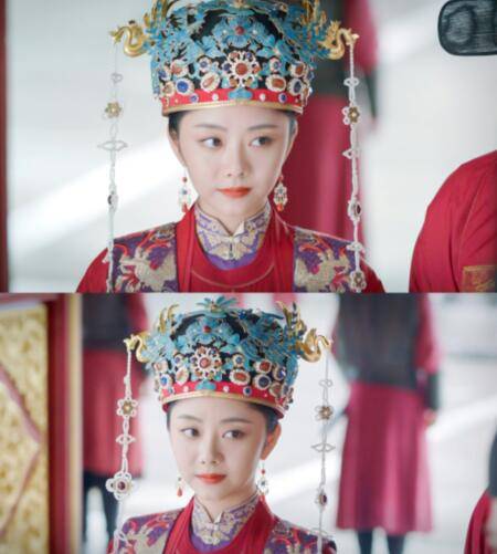 谭松韵穿红色朝服都以为她的娃娃脸不适合结果却让人意外