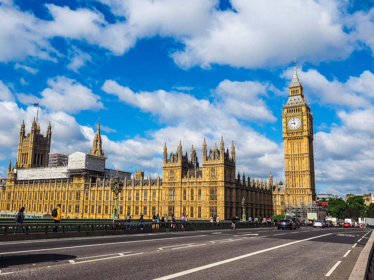 现在很多留学生都会选择去英国留学,毕竟英国是英语的发源地,而且
