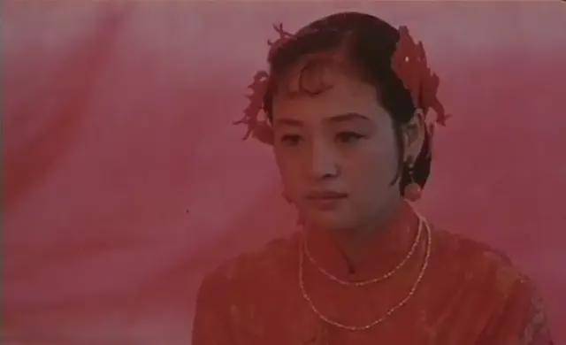 《香魂女》影评:这部国产片尺度不算小,还拿了金熊奖