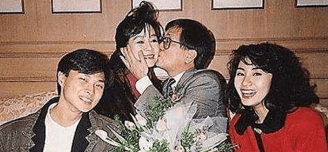 李嘉欣前男友,书香门第却风流无比,周慧敏曾为挽回他赠送房产