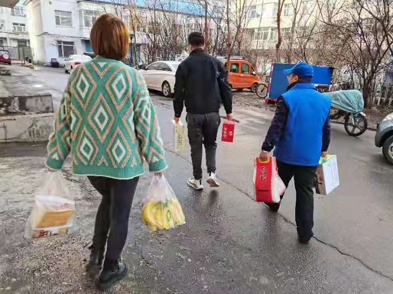 春风化雨,黑河志愿者行动为先_康艳丽